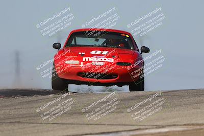 media/Oct-26-2025-CalClub SCCA (Sun) [[8ce1e69566]]/Group 5/Grapevine/